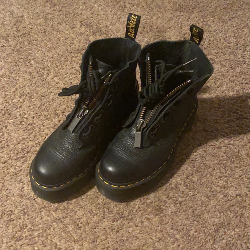 Doc martens sinclair size 8